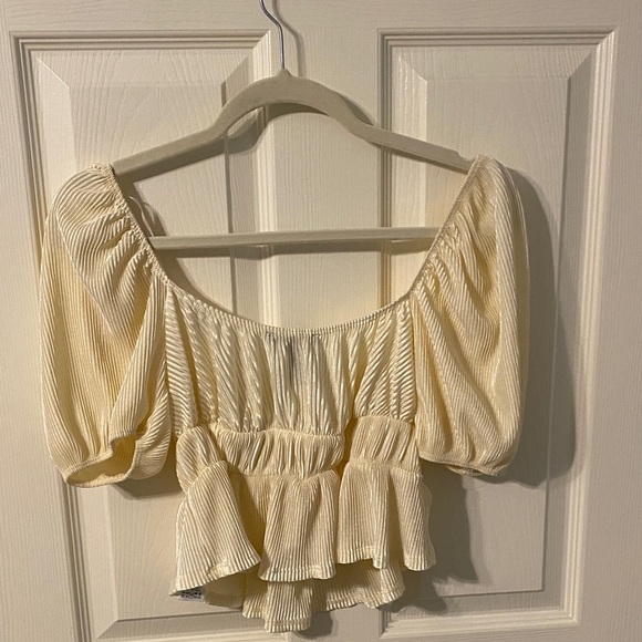 Forever 21 Cream Puff Sleeve Blouse - Picture 8 of 8